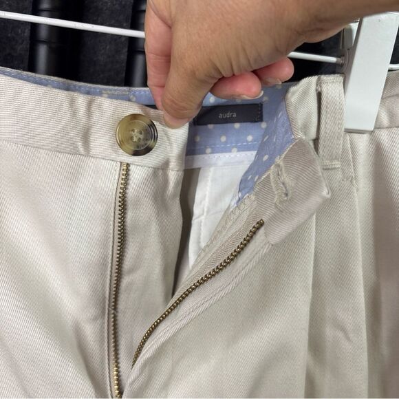 Liz Claiborne Plus Size Mid Rise Shorts Size 16 In Light Tan/Sand New With... - Picture 7 of 12